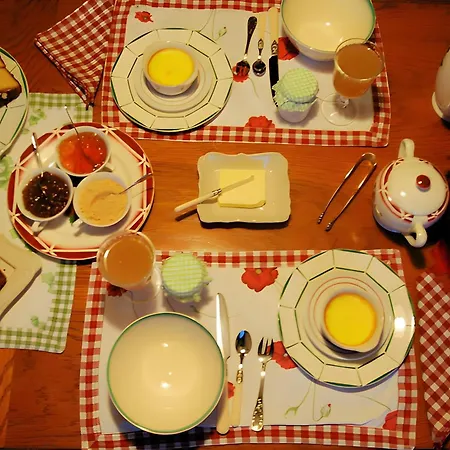 Les Prés Rousselins En Pays D'auge Bed & Breakfast 3*