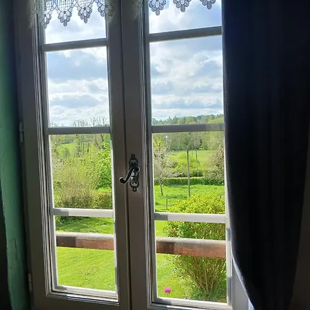 Bed & Breakfast Les Prés Rousselins En Pays D'auge 3*